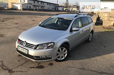 Універсал Volkswagen Passat 2012 в 