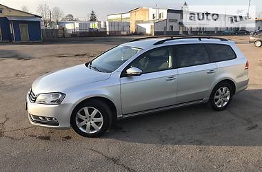 Універсал Volkswagen Passat 2012 в 