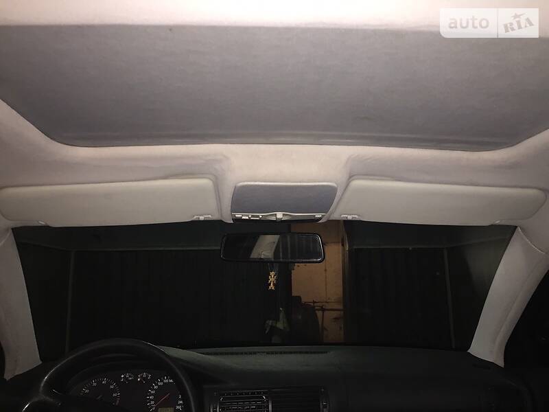 Седан Volkswagen Passat 1998 в Волновахе