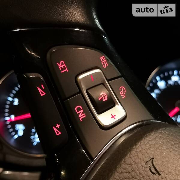 Седан Volkswagen Passat 2015 в Києві фото 13 Седан Volkswagen Passat 2015 в Києві