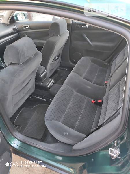 Седан Volkswagen Passat 1999 в Києві