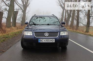 Универсал Volkswagen Passat 2001 в Жовкве