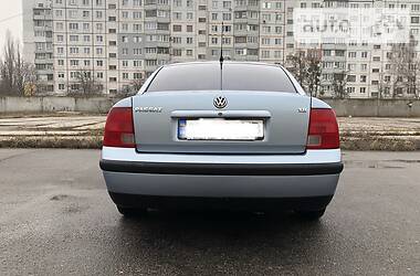 Седан Volkswagen Passat 1997 в Харкові