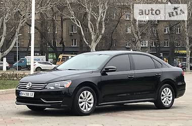 Седан Volkswagen Passat 2011 в Одессе