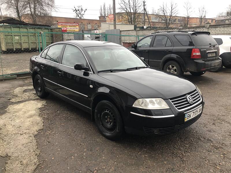 Седан Volkswagen Passat 2001 в Києві