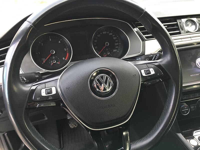 Универсал Volkswagen Passat 2015 в Збараже