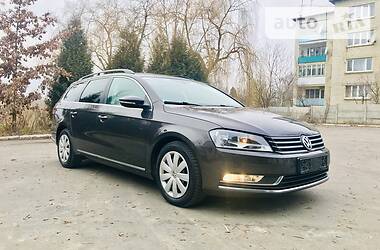 Універсал Volkswagen Passat 2011 в Львові