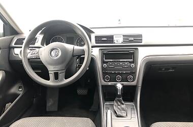 Седан Volkswagen Passat 2013 в Киеве