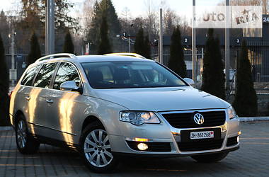 Універсал Volkswagen Passat 2009 в Трускавці