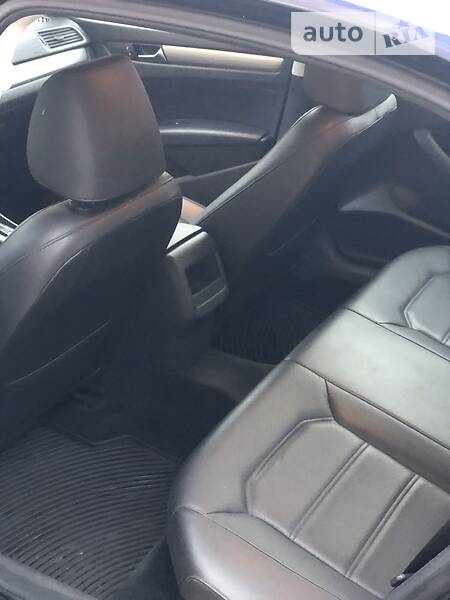 Седан Volkswagen Passat 2014 в Харкові
