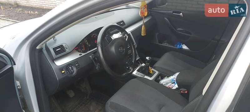Универсал Volkswagen Passat 2010 в Сумах