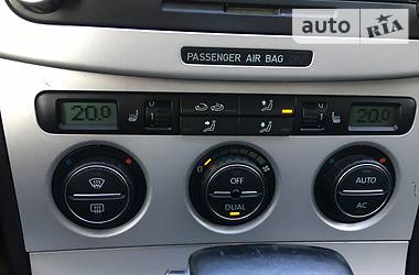 Універсал Volkswagen Passat 2010 в 
