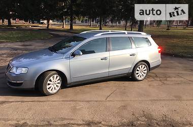 Універсал Volkswagen Passat 2010 в 