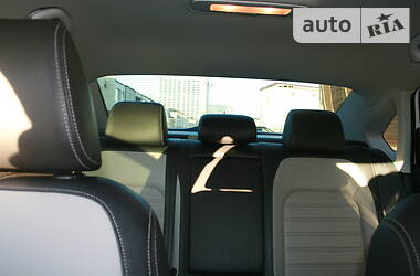 Седан Volkswagen Passat 2015 в 