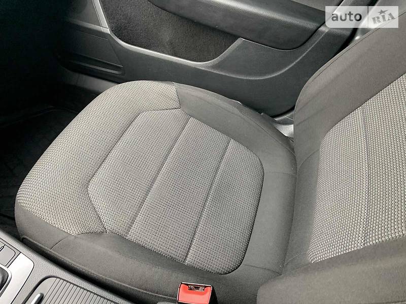 Універсал Volkswagen Passat 2014 в Кропивницькому
