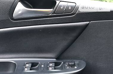 Універсал Volkswagen Passat 2009 в 