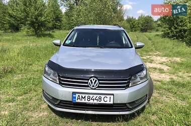 Универсал Volkswagen Passat 2012 в 