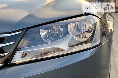 Седан Volkswagen Passat 2011 в 