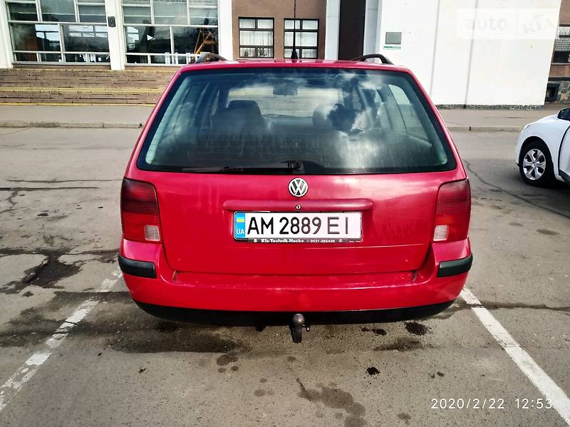 Универсал Volkswagen Passat 2000 в Коростене