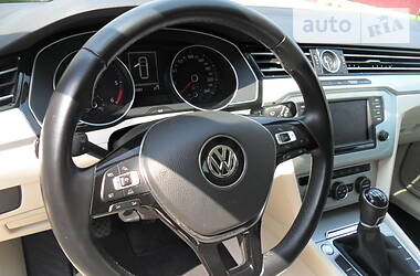 Універсал Volkswagen Passat 2015 в 