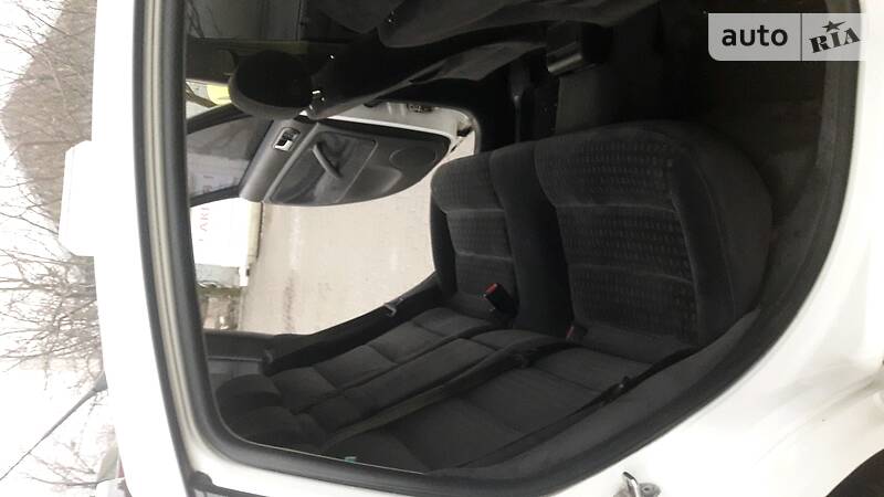 Седан Volkswagen Passat 2000 в Борисполі