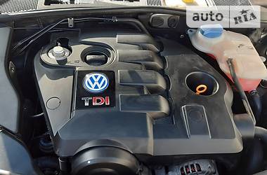 Універсал Volkswagen Passat 2002 в 