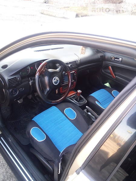 Седан Volkswagen Passat 2002 в Івано-Франківську