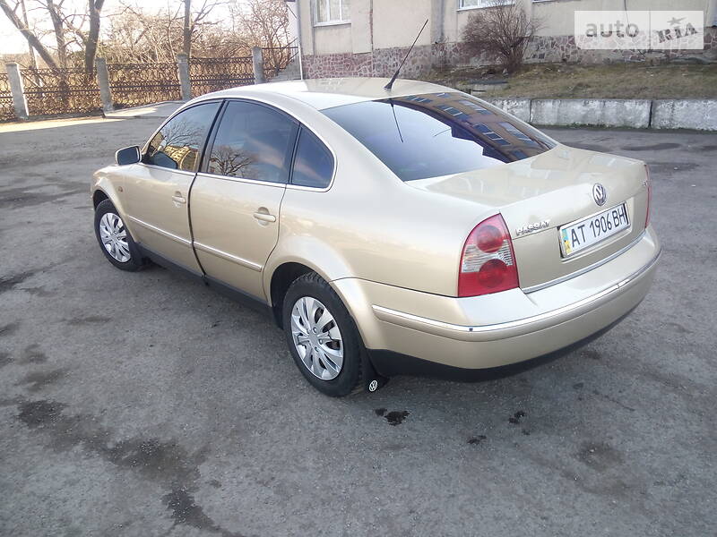 Седан Volkswagen Passat 2002 в Івано-Франківську