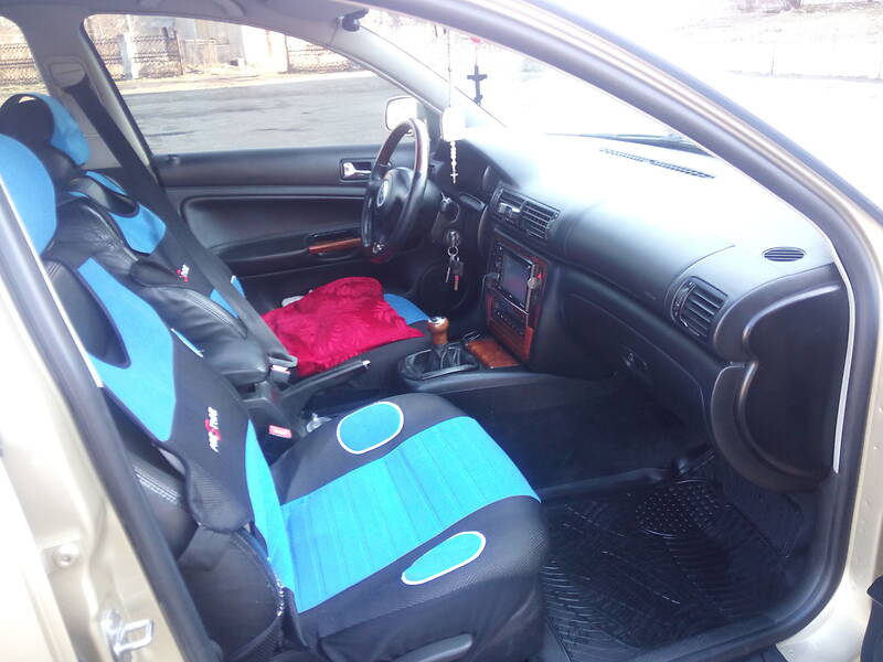 Седан Volkswagen Passat 2002 в Івано-Франківську