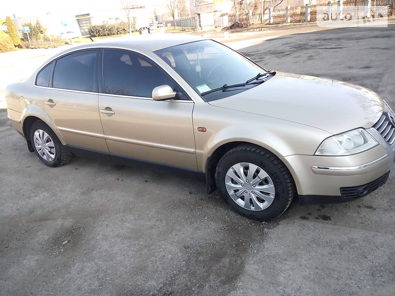 Седан Volkswagen Passat 2002 в Івано-Франківську