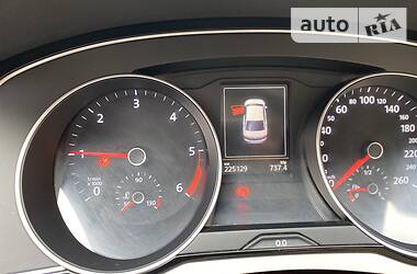Седан Volkswagen Passat 2015 в 