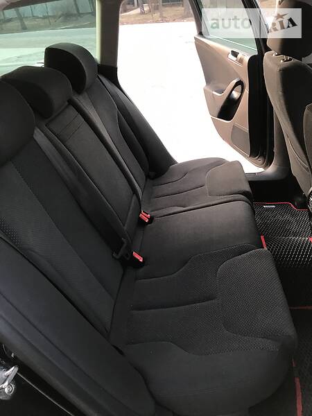 Універсал Volkswagen Passat 2006 в Ізюмі