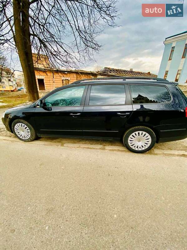 Универсал Volkswagen Passat 2009 в Калуше