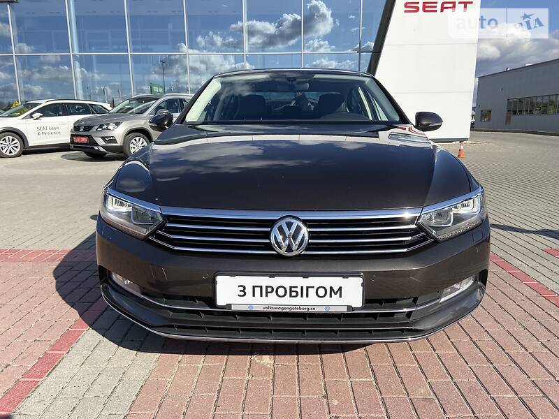Седан Volkswagen Passat 2015 в Львові фото 3 Седан Volkswagen Passat 2015 в Львові