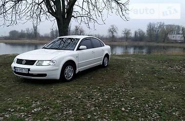 Седан Volkswagen Passat 2000 в 