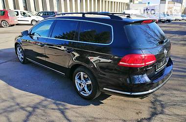 Універсал Volkswagen Passat 2011 в 