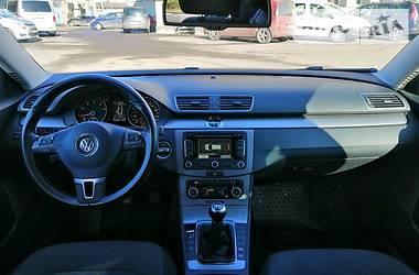 Універсал Volkswagen Passat 2011 в 