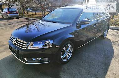 Універсал Volkswagen Passat 2011 в 