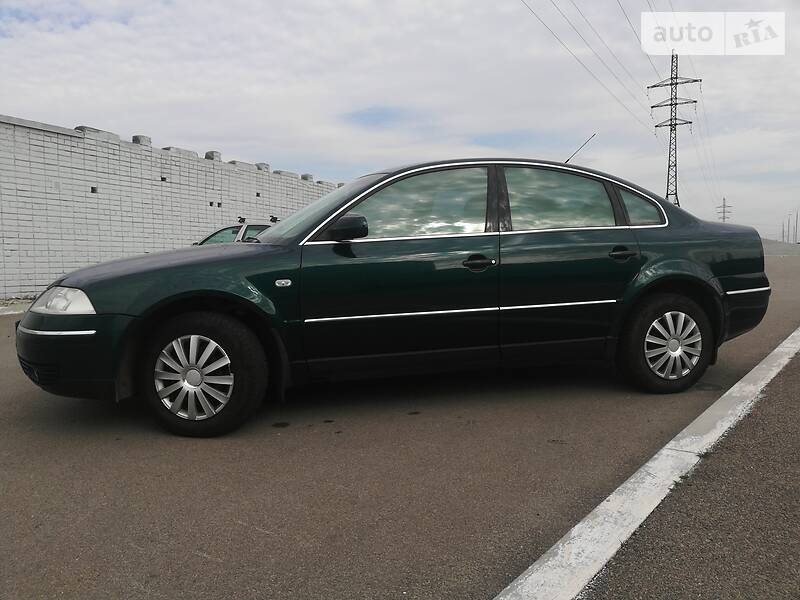 Седан Volkswagen Passat 2002 в Дніпрі