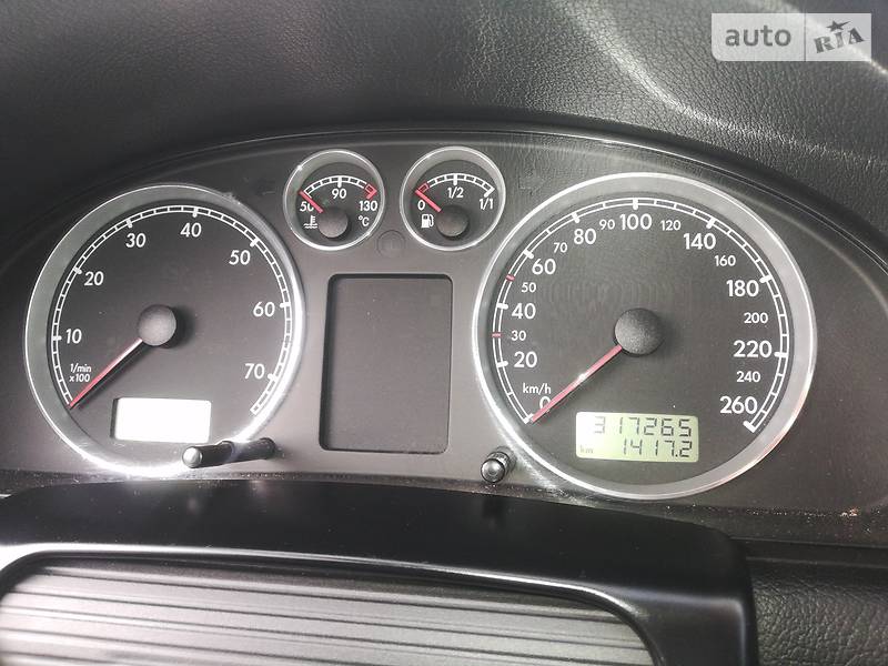 Седан Volkswagen Passat 2002 в Дніпрі