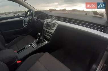 Универсал Volkswagen Passat 2015 в Львове