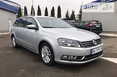 Универсал Volkswagen Passat 2012 в Ровно