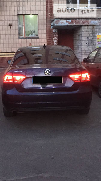 Седан Volkswagen Passat 2015 в Києві