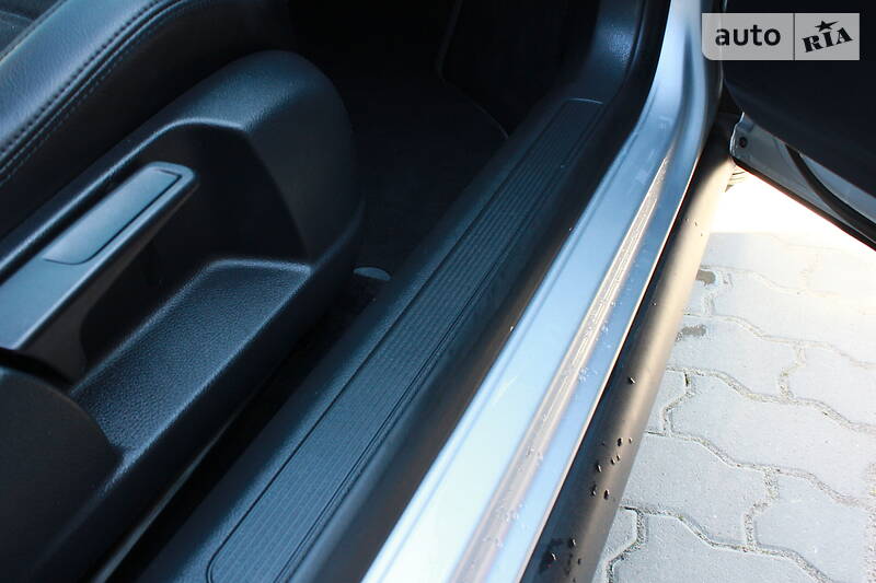 Універсал Volkswagen Passat 2009 в Львові
