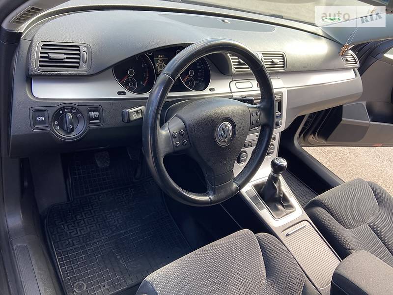 Седан Volkswagen Passat 2009 в Полтаві