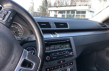 Універсал Volkswagen Passat 2012 в 
