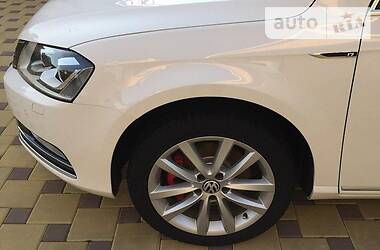 Седан Volkswagen Passat 2013 в 