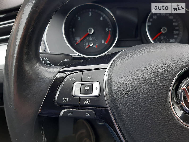 Універсал Volkswagen Passat 2015 в Бердичеві