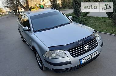Універсал Volkswagen Passat 2001 в 