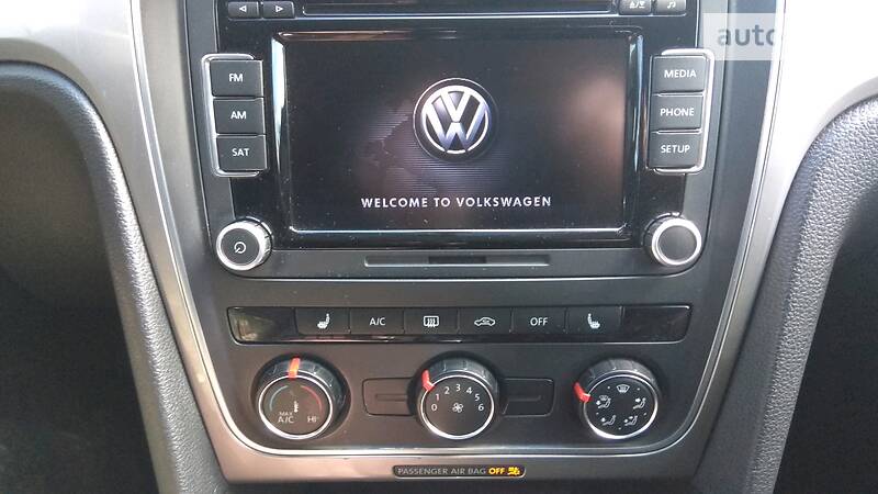 Седан Volkswagen Passat 2015 в Вишгороді